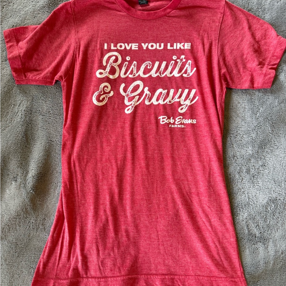 Size Small 'I Love You Like Biscuits & Gravy' Graphic Tee